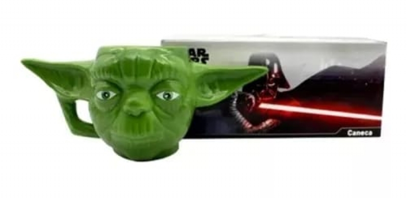 imagem Caneca Formato 3d Mestre Yoda Star Wars Galaxia 400ml